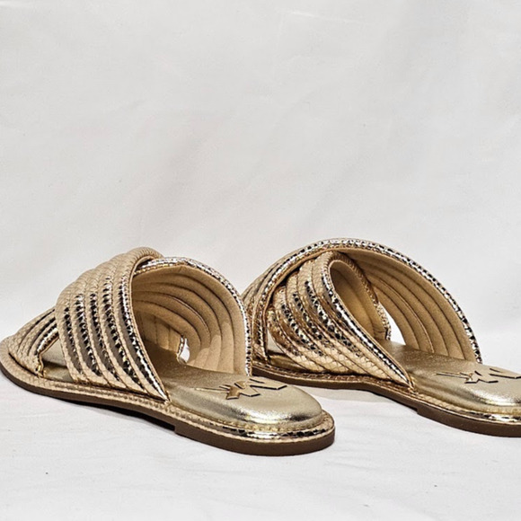 Michael Kors Women's Portia Quilted Leather Slide Sandal Size 6.5 Pale Gold NWT - Picture 7 of 9